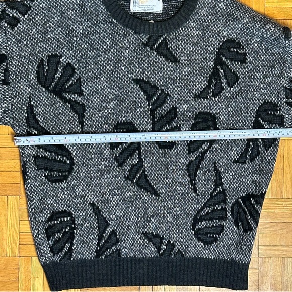 London Fog Vintage 1990's Grey Medium Knitted Sweater - Picture 4 of 5